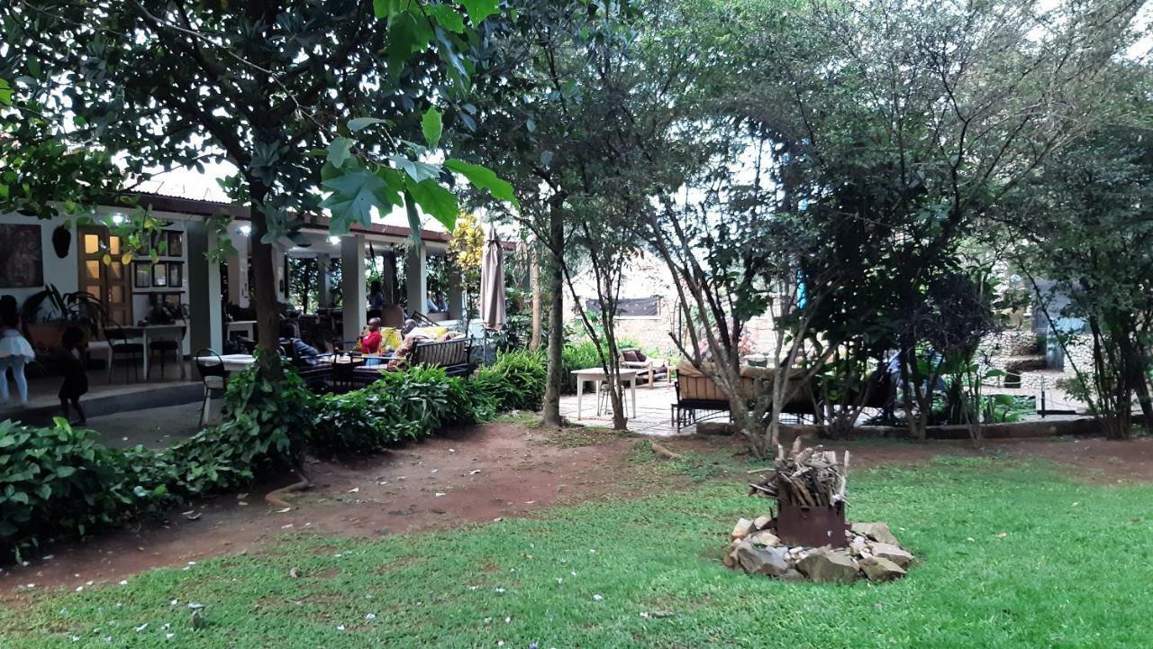 Gately Inn Entebbe Exterior photo